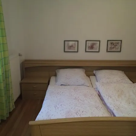 Gaestehaus Wetzel 브라운라제