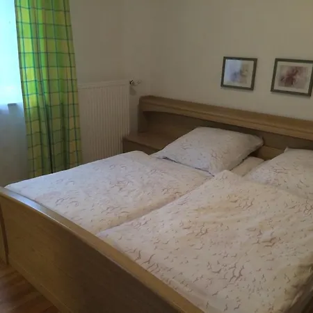 בית הארחה Gaestehaus Wetzel 3*