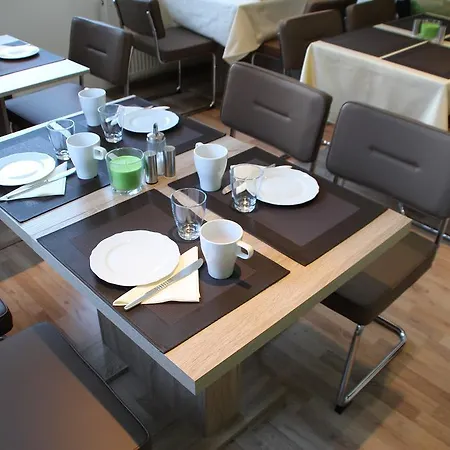 Πανσιόν Gaestehaus Wetzel 3*